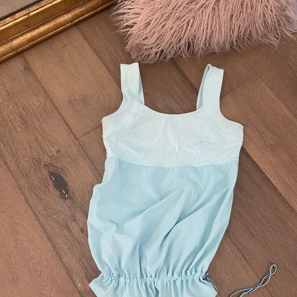 Lululemon top